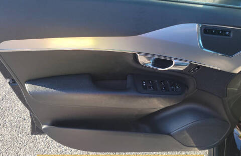 2018 Volvo XC90 T5 Momentum 7-Passenger