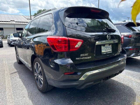 2020 Nissan Pathfinder Platinum