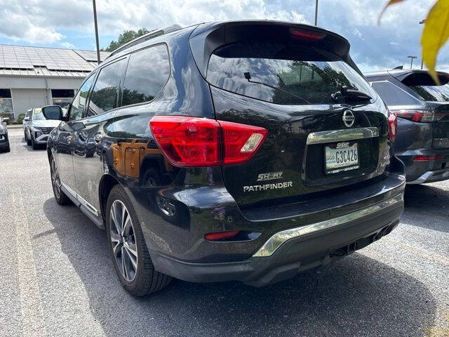2020 Nissan Pathfinder Platinum