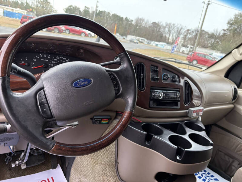 2007 Ford E-Series E-250 SD