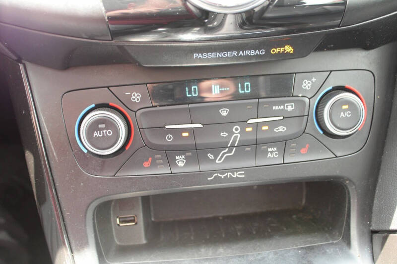 2018 Ford Focus Titanium