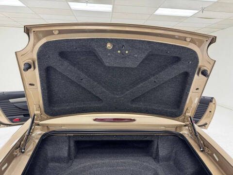 2005 Ford Thunderbird Deluxe