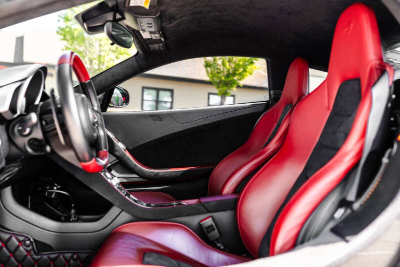 2012 McLaren MP4-12C