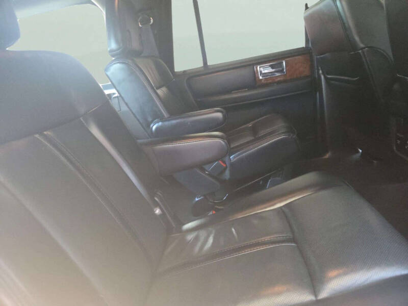 2017 Lincoln Navigator L Select