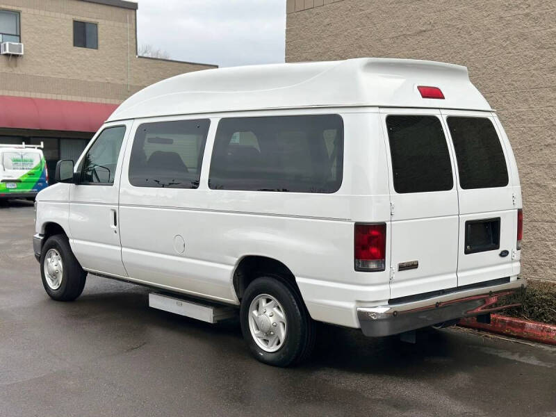 2008 Ford E-Series E-150 XLT