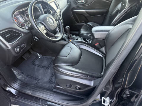 2019 Jeep Cherokee Latitude Plus