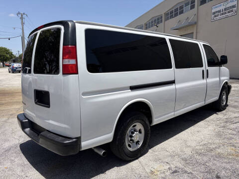 2020 Chevrolet Express LS 3500