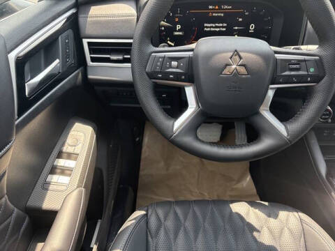 2025 Mitsubishi Outlander SEL