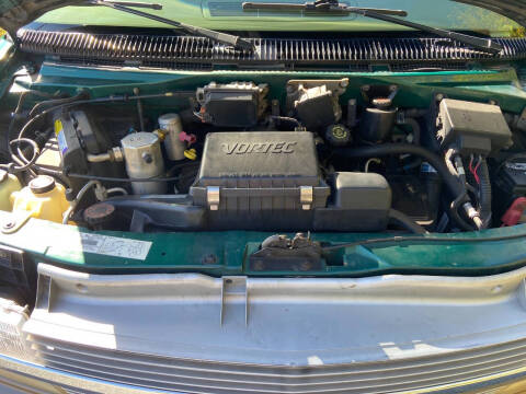 2000 Chevrolet Astro LS