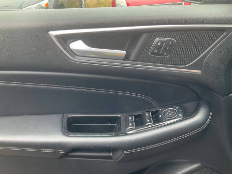 2016 Ford Edge Titanium