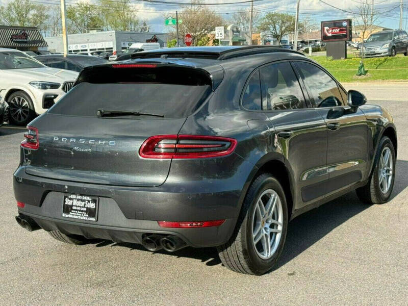 2017 Porsche Macan
