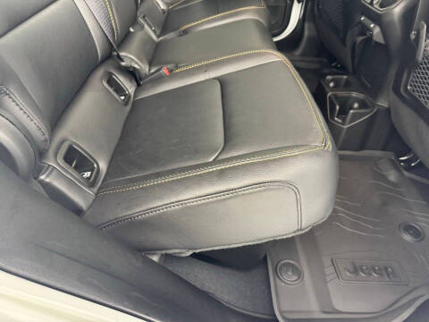 2025 Jeep Gladiator High Tide