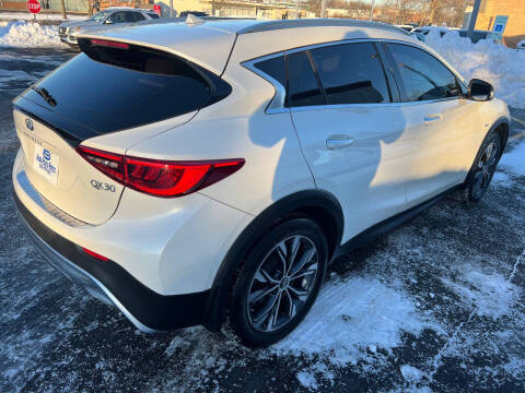 2018 Infiniti QX30 Luxury