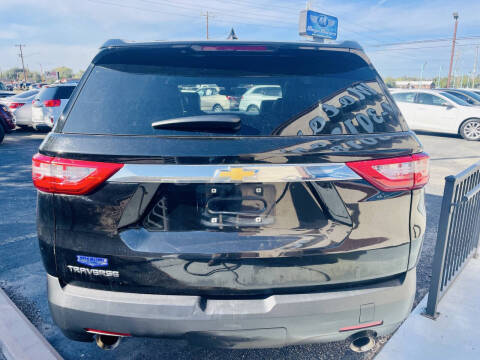 2018 Chevrolet Traverse LS