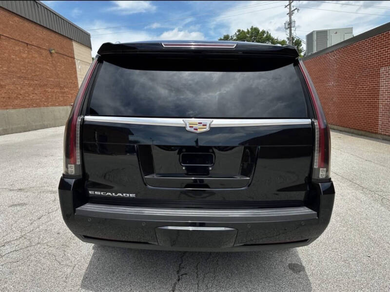 2016 Cadillac Escalade Platinum