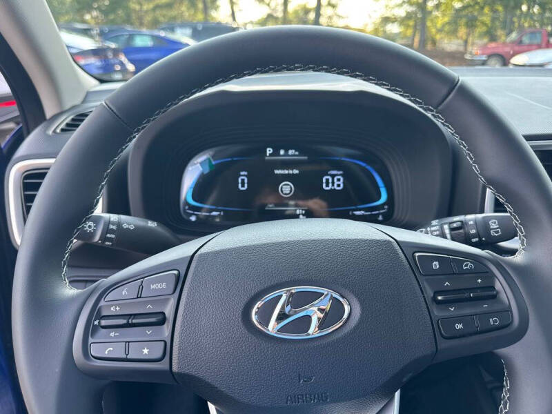 2025 Hyundai Venue SEL