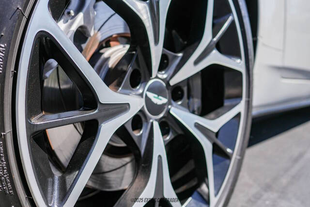 2019 Aston Martin DB11 Volante