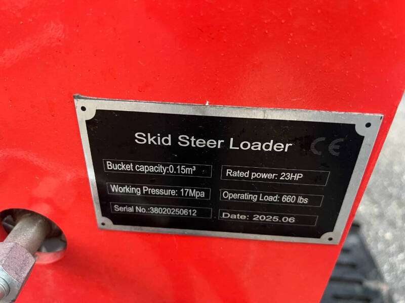 2025 FUTURE FT380R MINI SKID