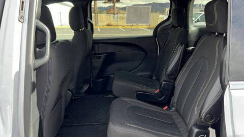 2023 Chrysler Pacifica Touring