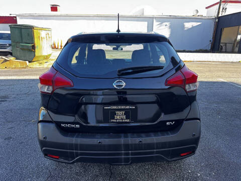 2020 Nissan Kicks SV