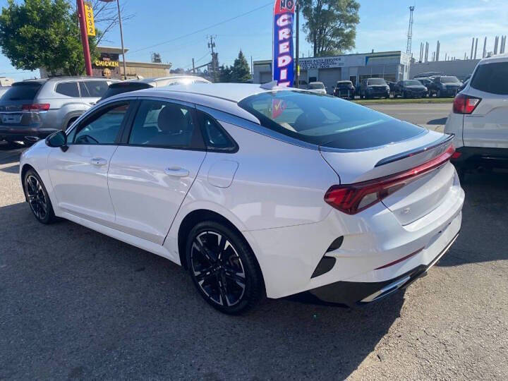 2023 Kia K5 GT-Line