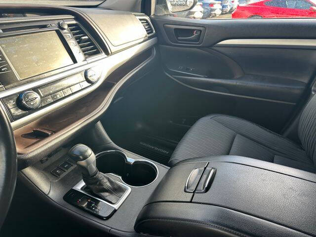 2018 Toyota Highlander LE Plus