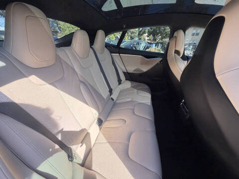 2017 Tesla Model S 90D