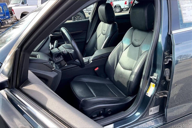 2021 Cadillac CT4 Premium Luxury