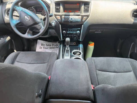 2015 Nissan Pathfinder S