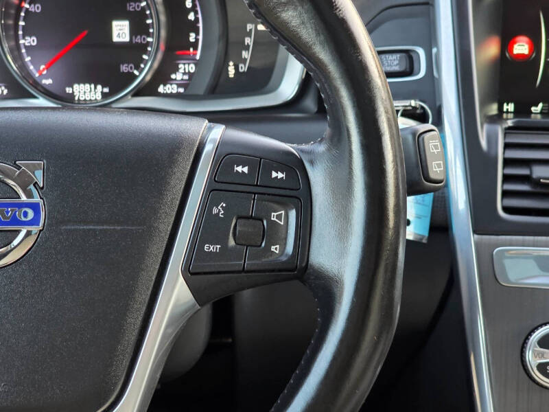 2016 Volvo XC60 T6 Drive-E Platinum