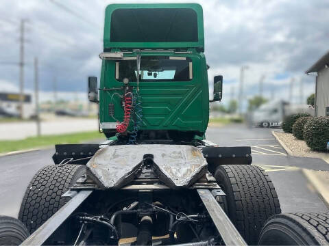 2019 International LT625