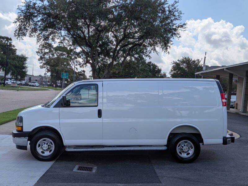 2025 Chevrolet Express 2500