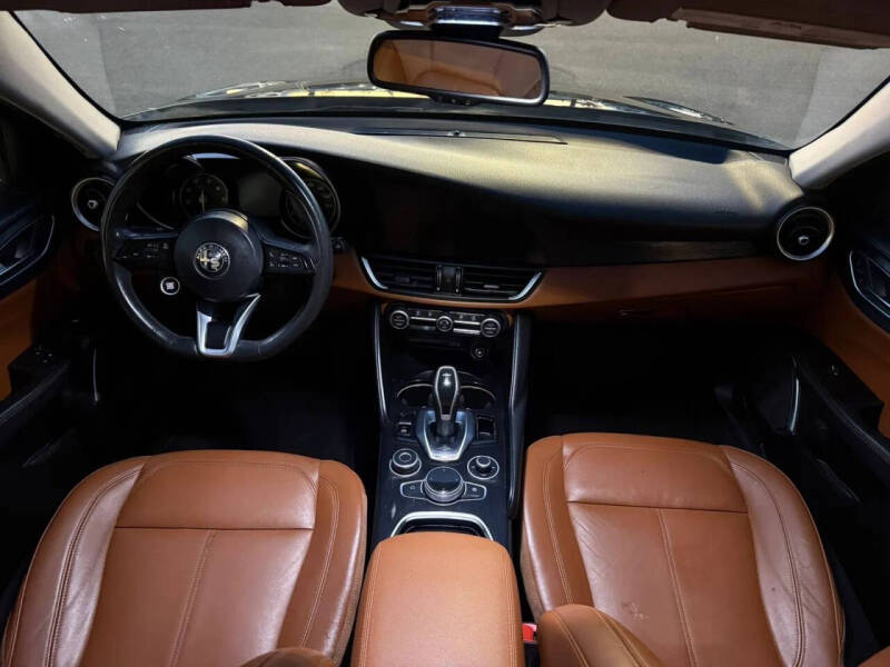 2017 Alfa Romeo Giulia Ti