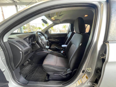 2019 Mitsubishi Outlander Sport SE