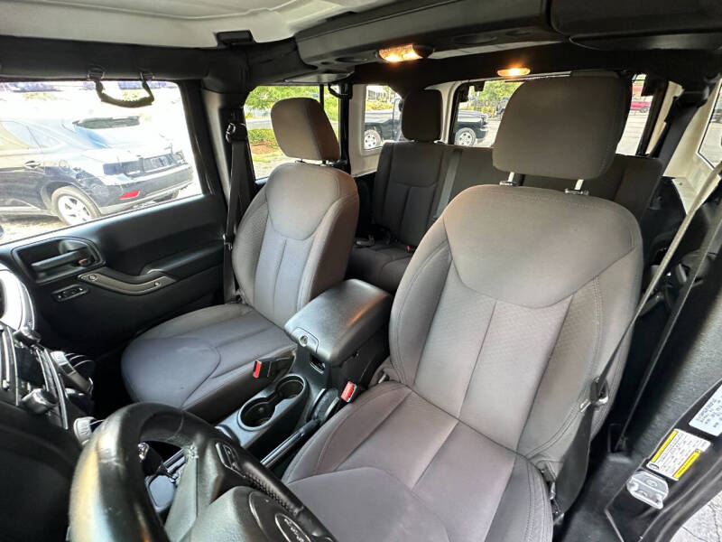 2015 Jeep Wrangler Unlimited Sport