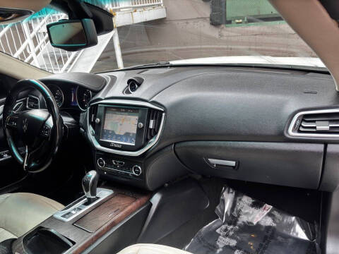 2014 Maserati Ghibli