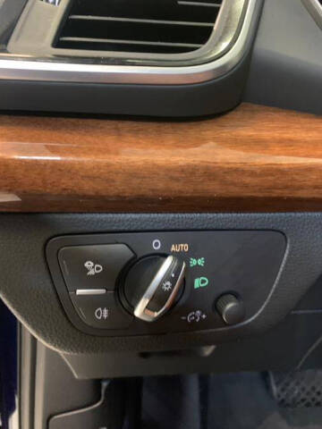 2022 Audi Q5 quattro S line Prem Plus 45 TFSI