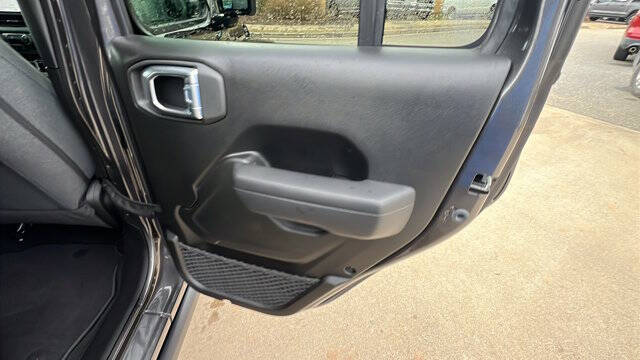 2024 Jeep Gladiator NightHawk