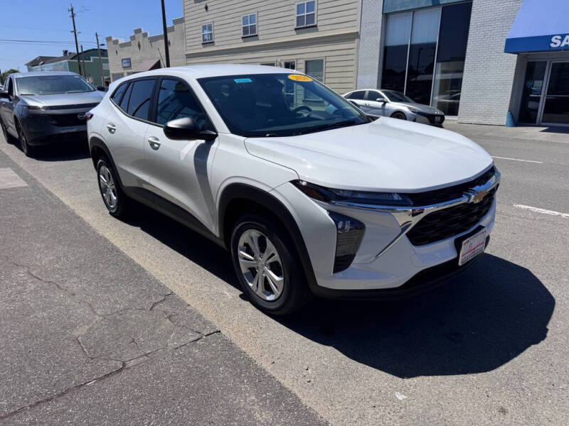 2026 Chevrolet Trax LS