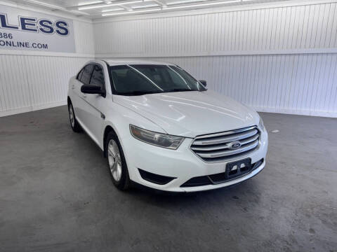 2017 Ford Taurus SE
