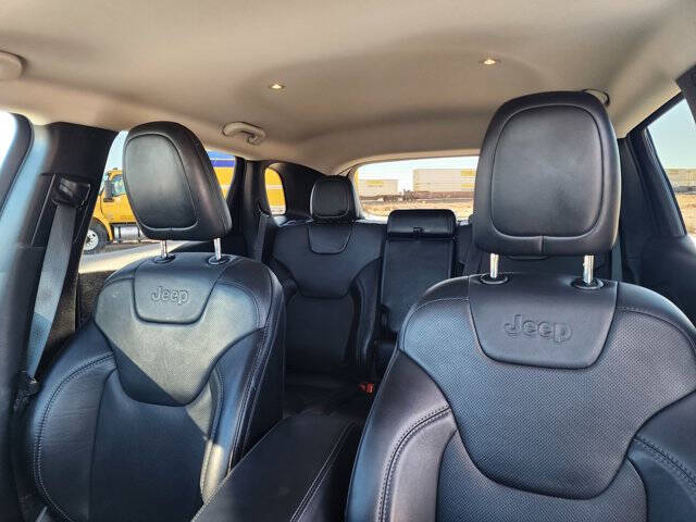 2023 Jeep Cherokee Altitude Lux