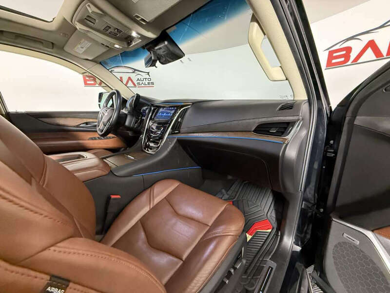 2019 Cadillac Escalade Luxury