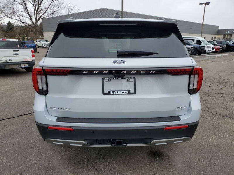 2026 Ford Explorer Active