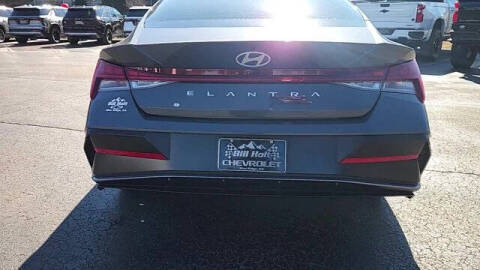 2024 Hyundai Elantra SEL
