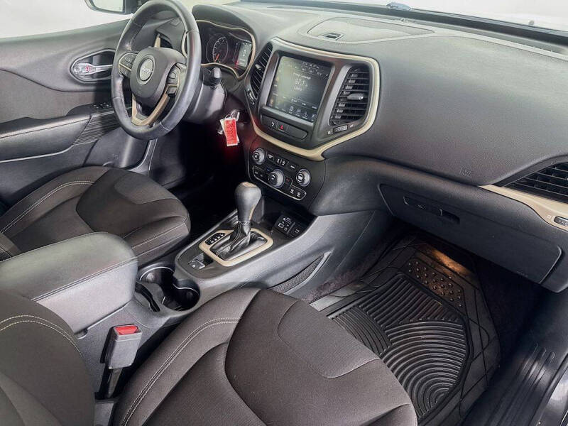 2016 Jeep Cherokee Latitude