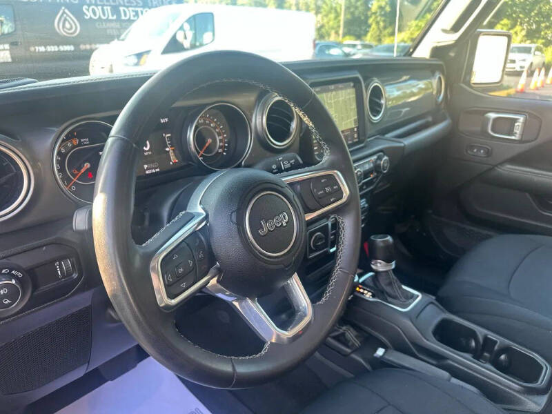 2023 Jeep Gladiator Overland