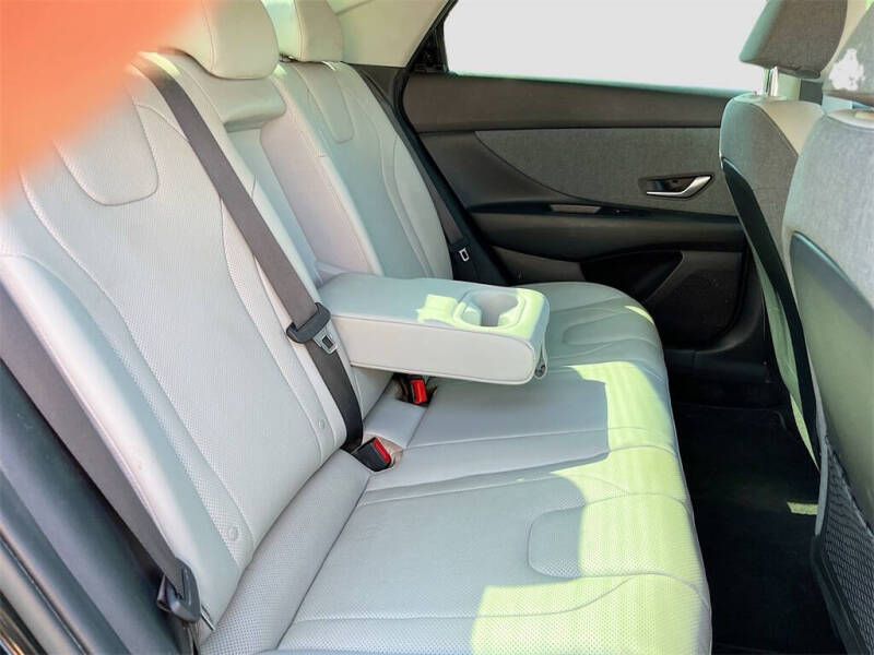 2023 Hyundai Elantra