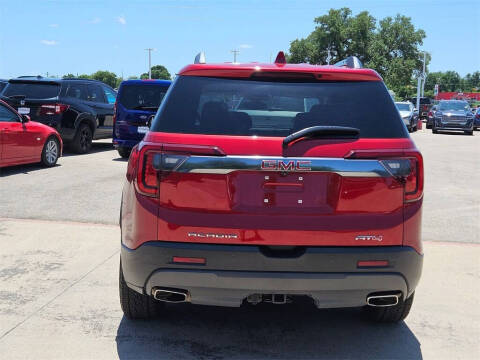 2021 GMC Acadia AT4