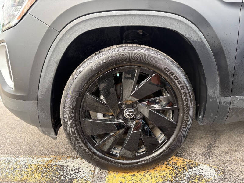 2024 Volkswagen Atlas SE