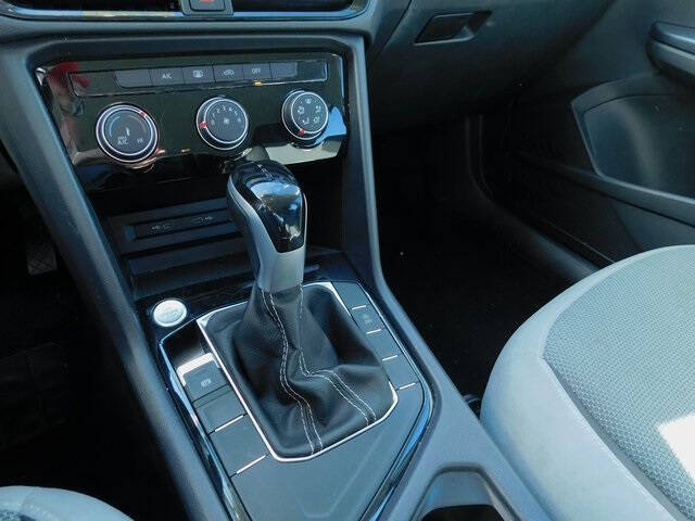 2024 Volkswagen Taos S